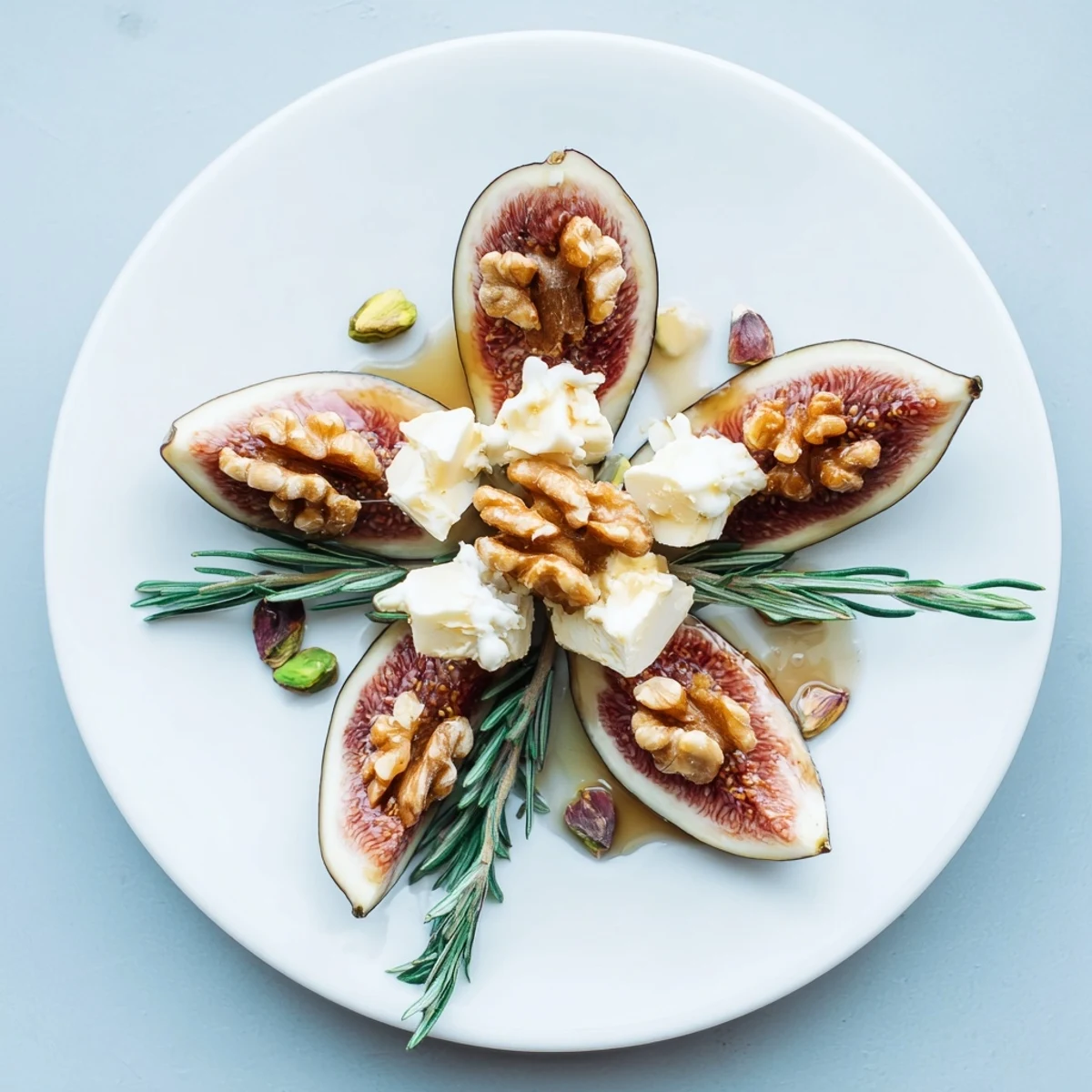 This stunning Fig and Walnut Star Board appetizer features glistening figs, drizzled with maple syrup.